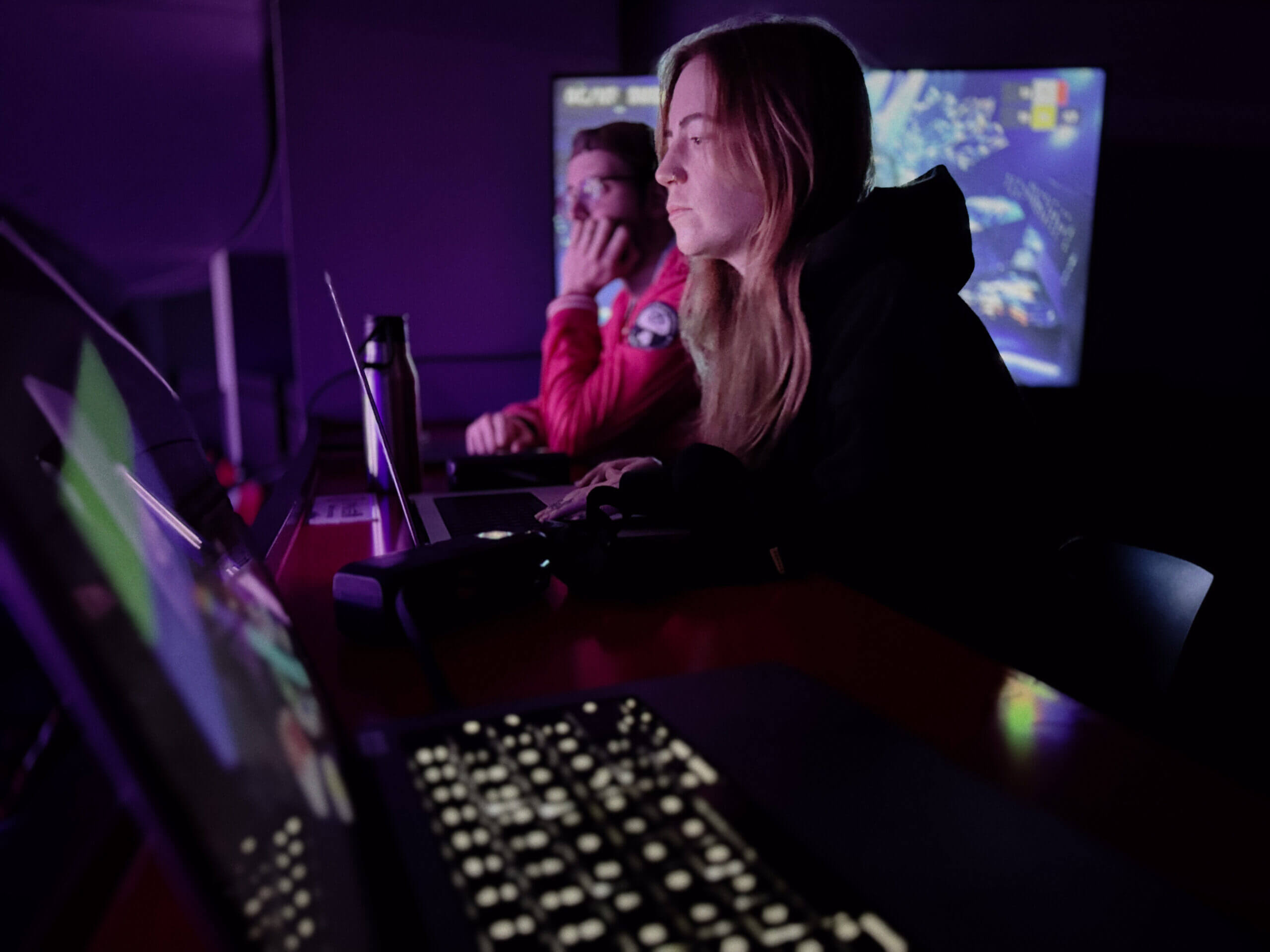 Parasol Island - Integrated Digital Studio